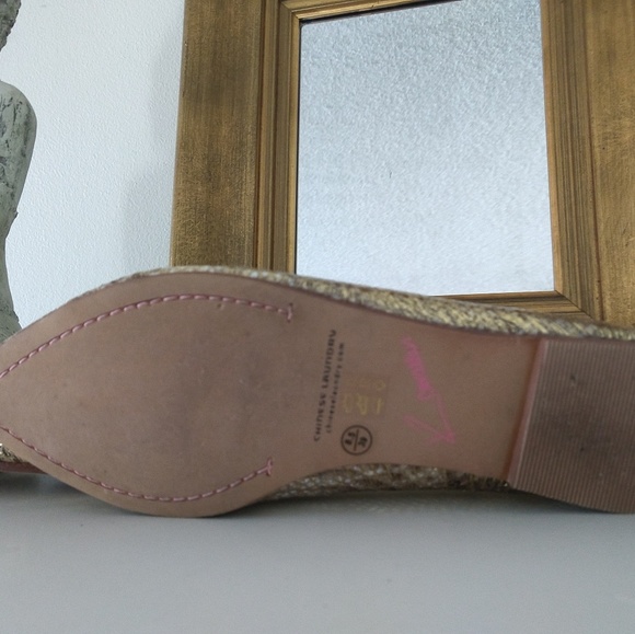 Brand New Gold faux snake flats - Picture 3 of 6